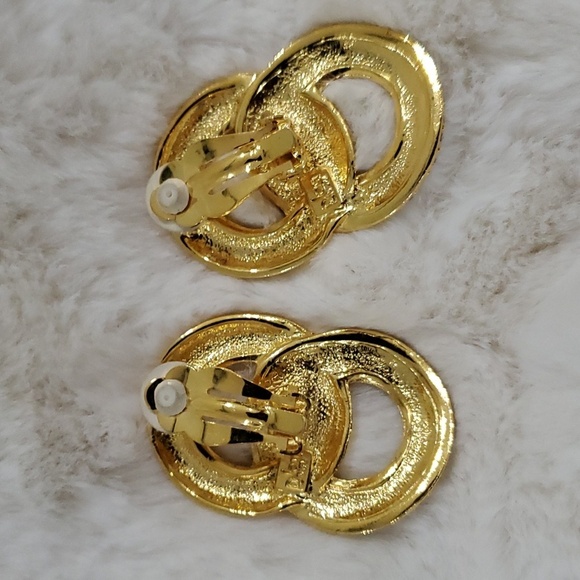 JOAN RIVERS CLASSIC CLIP ON EARRINGS SIGNED INTERLOCKING DOOR KNOCKER - Picture 5 of 8